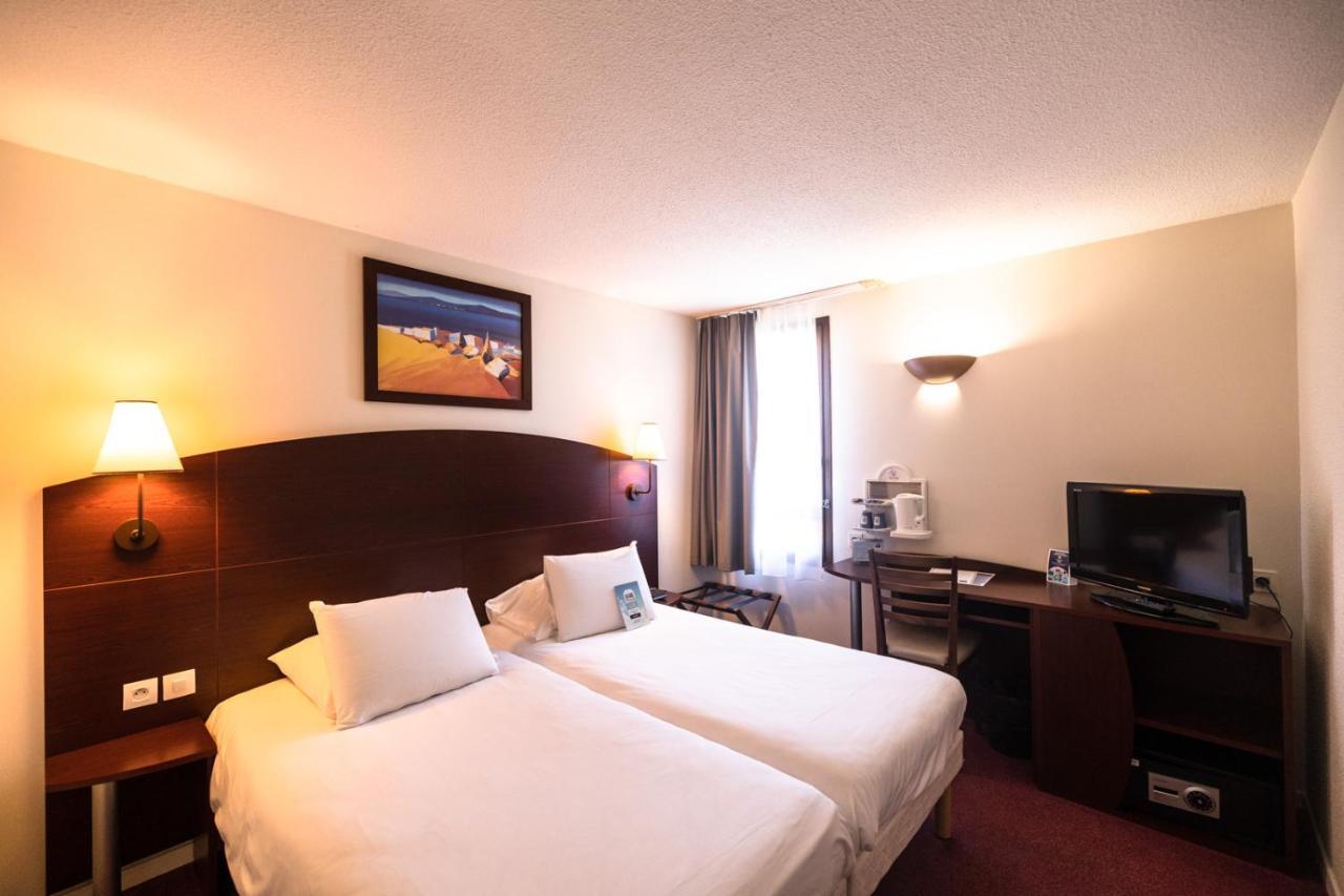 Kyriad Hotel 3*
